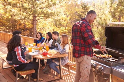 Gagner 1 BBQ DE 500$, 1 carte-cadeau BMR de 100$